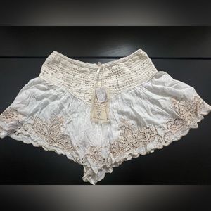 FREE THE PEOPLE White & Brown Lace Knit Short Sz L